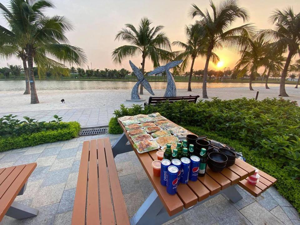 Capsule Vinhomes Ocean Park Hanoi Buitenkant foto